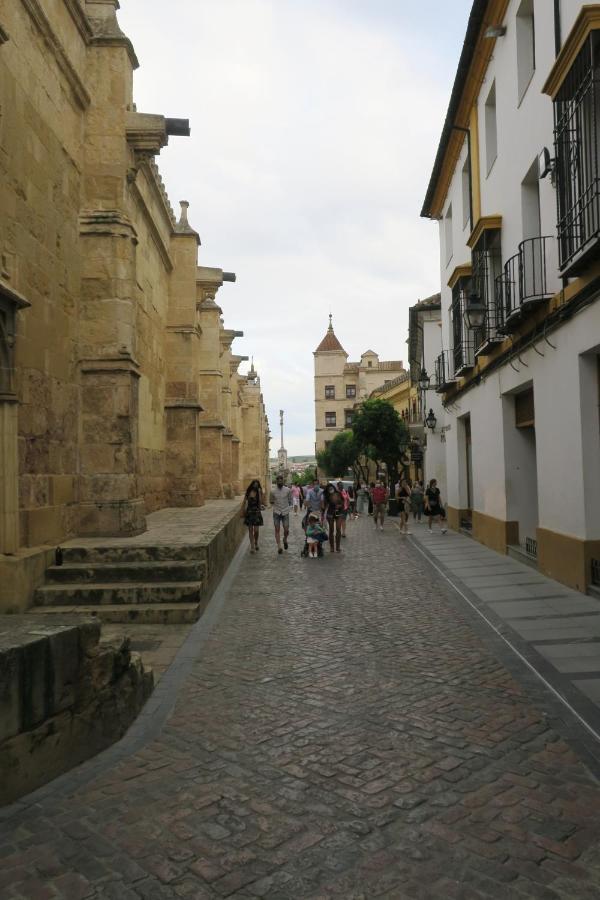 Calle De La Convalecencia Кордова Экстерьер фото